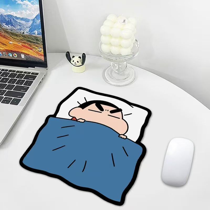 Alas Mouse Crayon Shinchan yan - Desk Setup Cozy ulasan dan harga